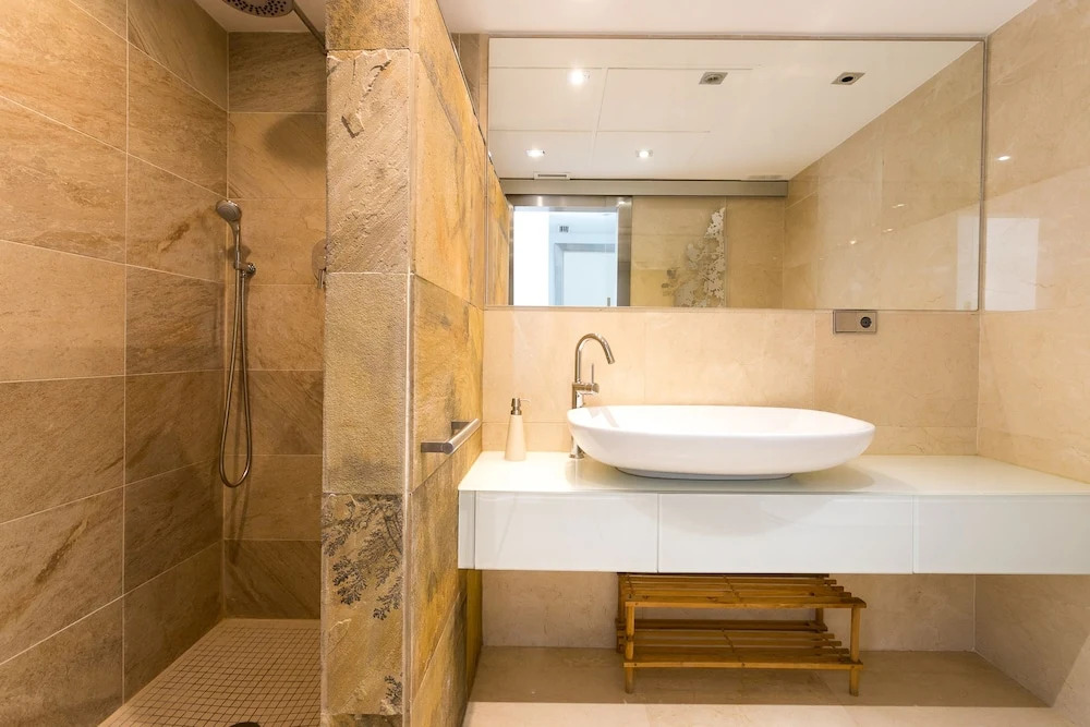 ApartUP Francia Contemporary
