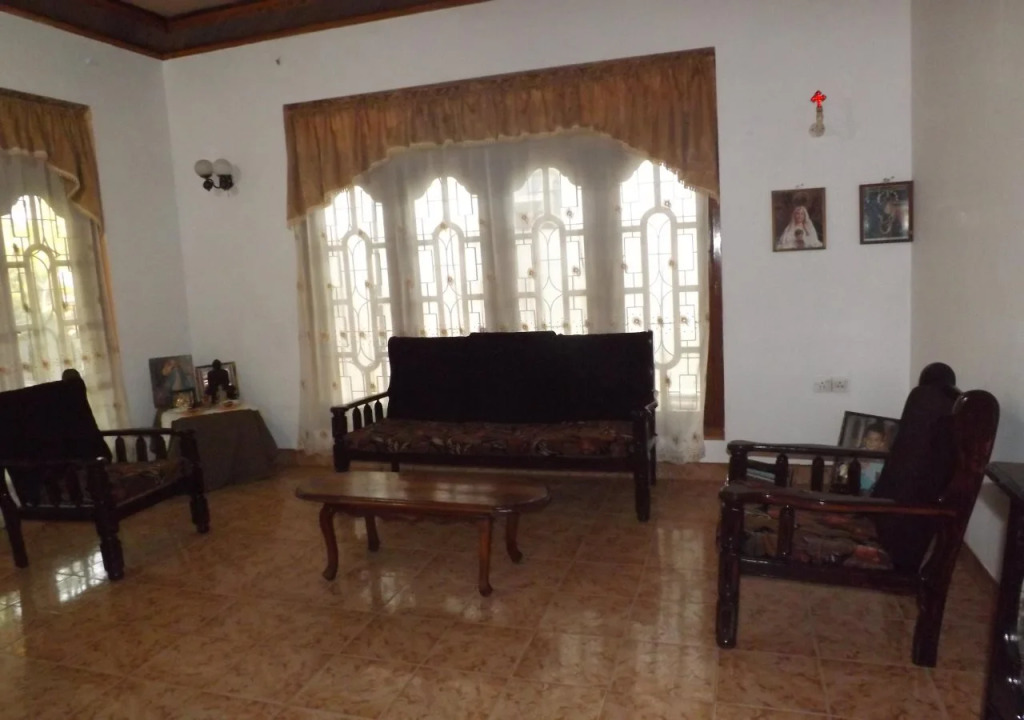 Daisy Villa
