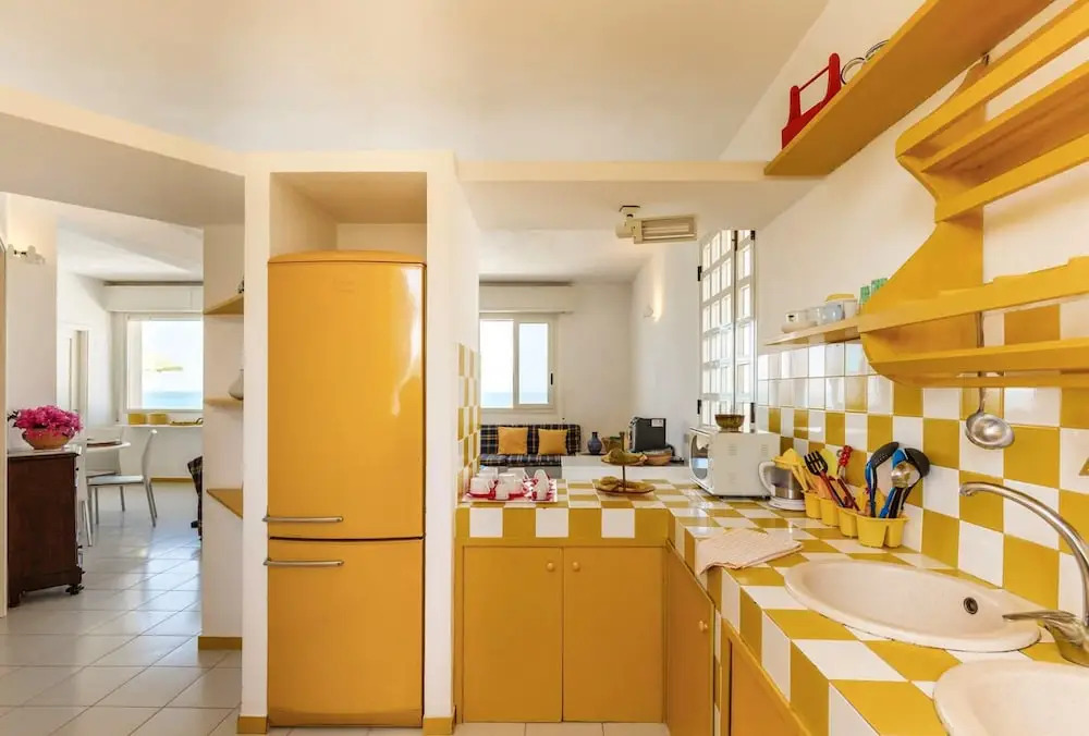 Apartment with 2 Bedrooms in Punta Braccetto, with Wonderful Sea View, Enclosed Garden And Wifi - 40 M From the Beach