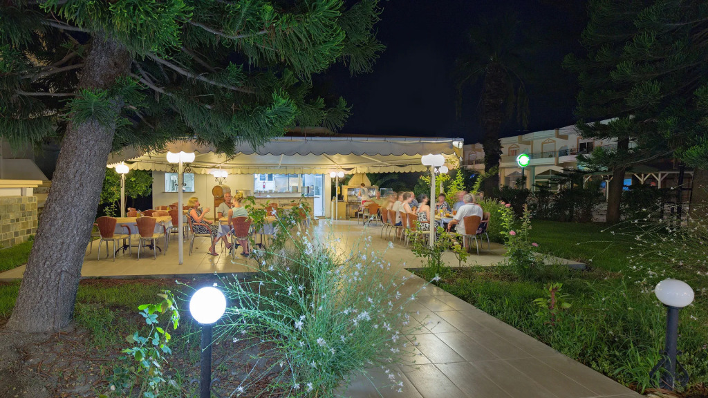 Paleos Hotel Apartments