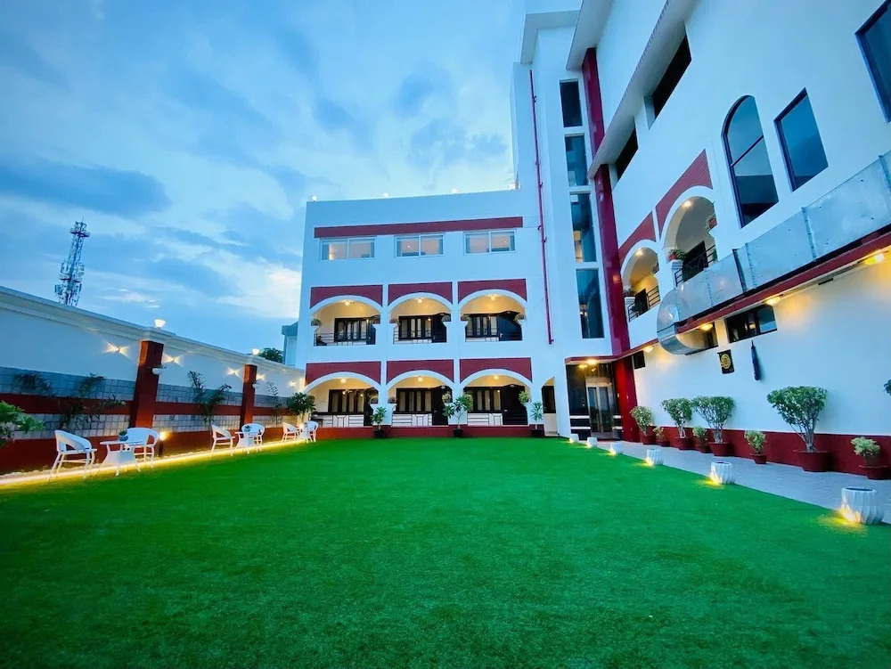 Prayag Villa Inn