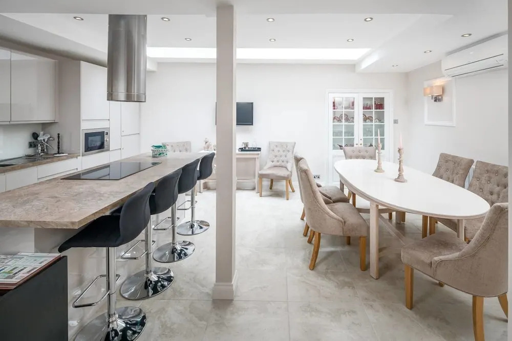 Beautiful 4-bed House in Notting Hill