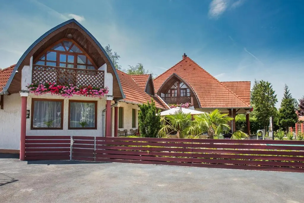 Familia Apartman 304