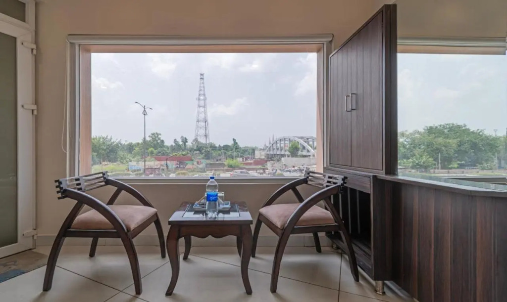 Hotel P Grand By OYO Rooms