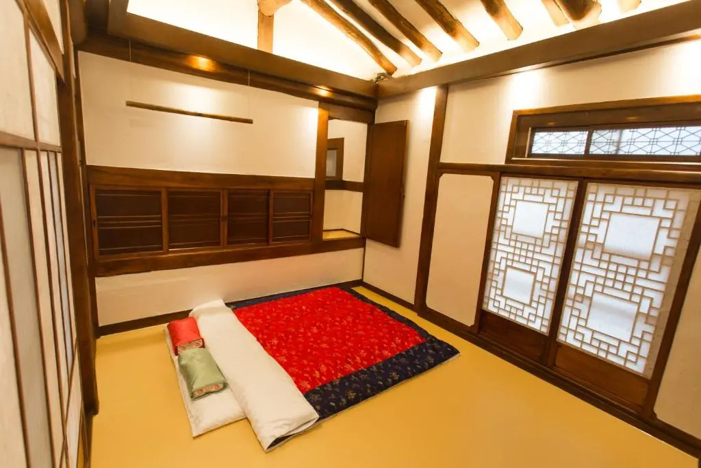 Hanok1957