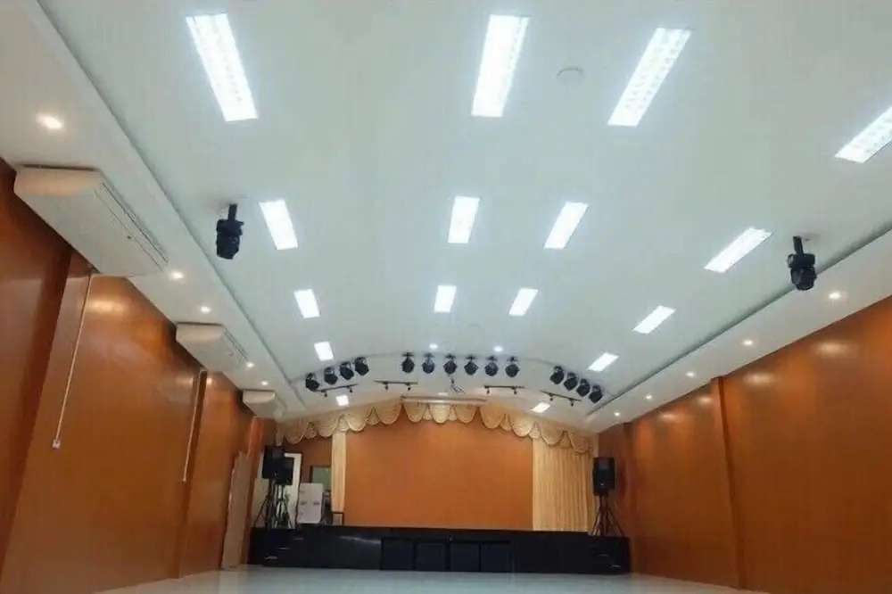 โรงแรมแอมไอม่อน - Am Amoonds Hotel