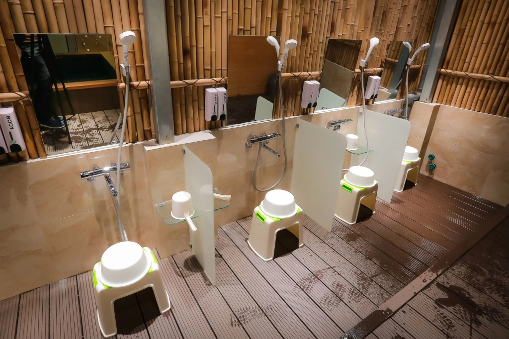 Momizi Business Hotel