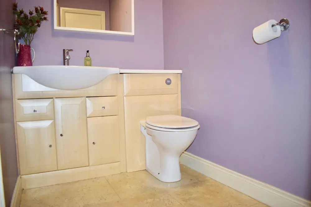Spacious, Bright & Modern 3 Bedroom Family Home