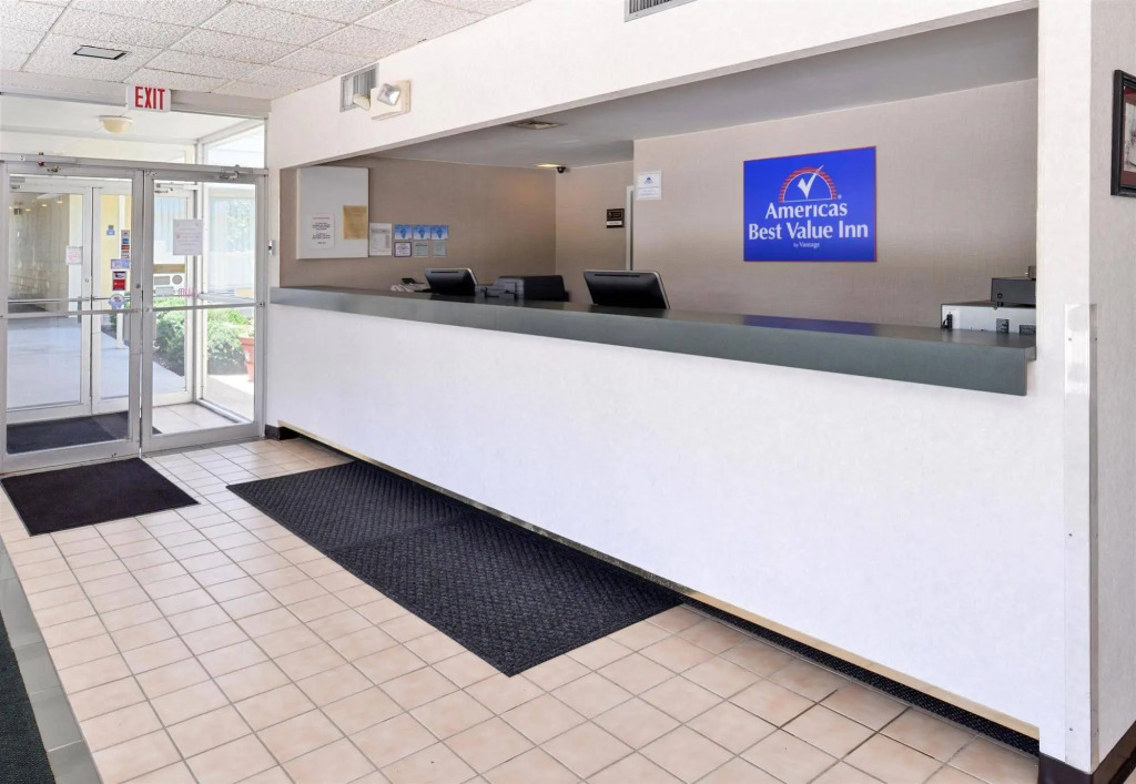 Quality Inn & Suites Vandalia near I-70 and Hwy 51