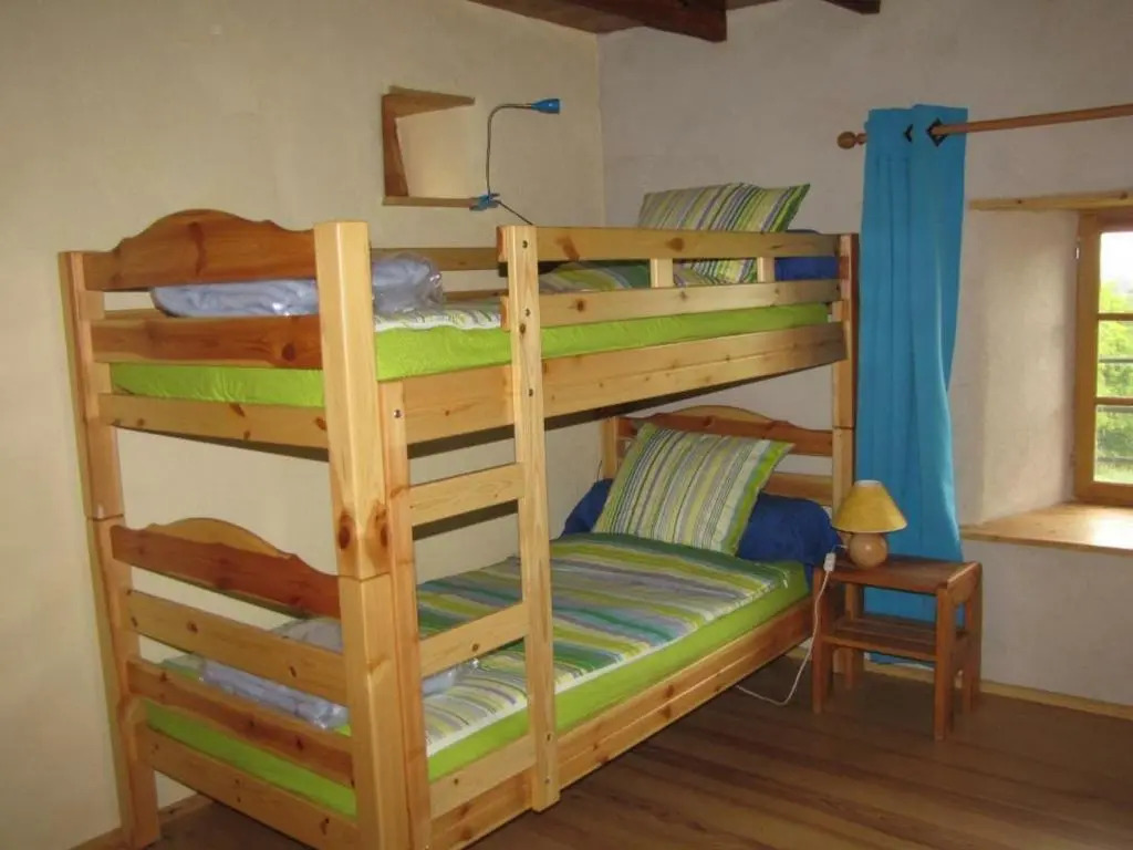 Gite Apinac, 4 pièces, 6 personnes - FR-1-496-188