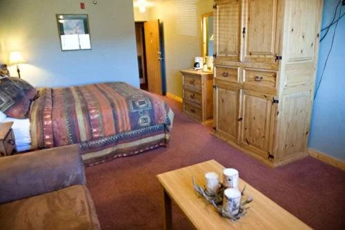 New Summit Inn