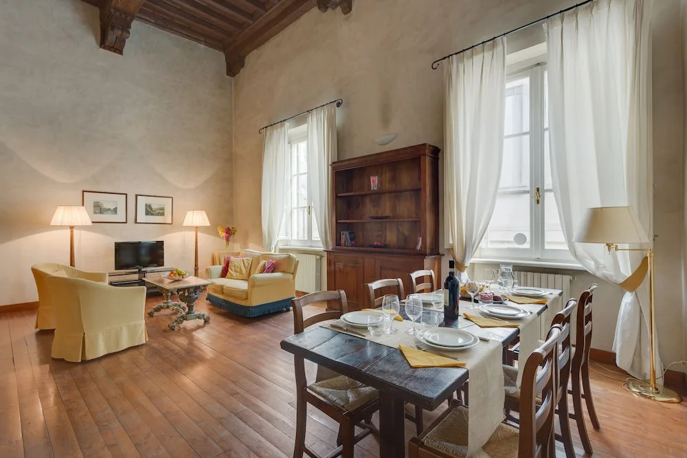 Palazzo Salviati by Varental