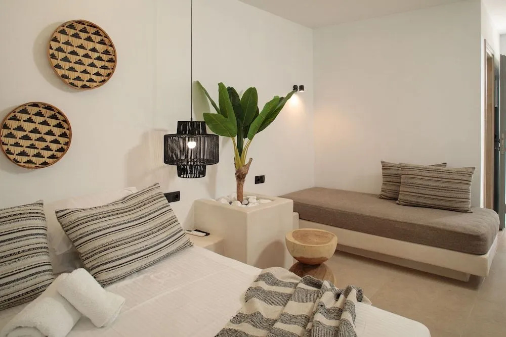 Naxos Green Village Hotel