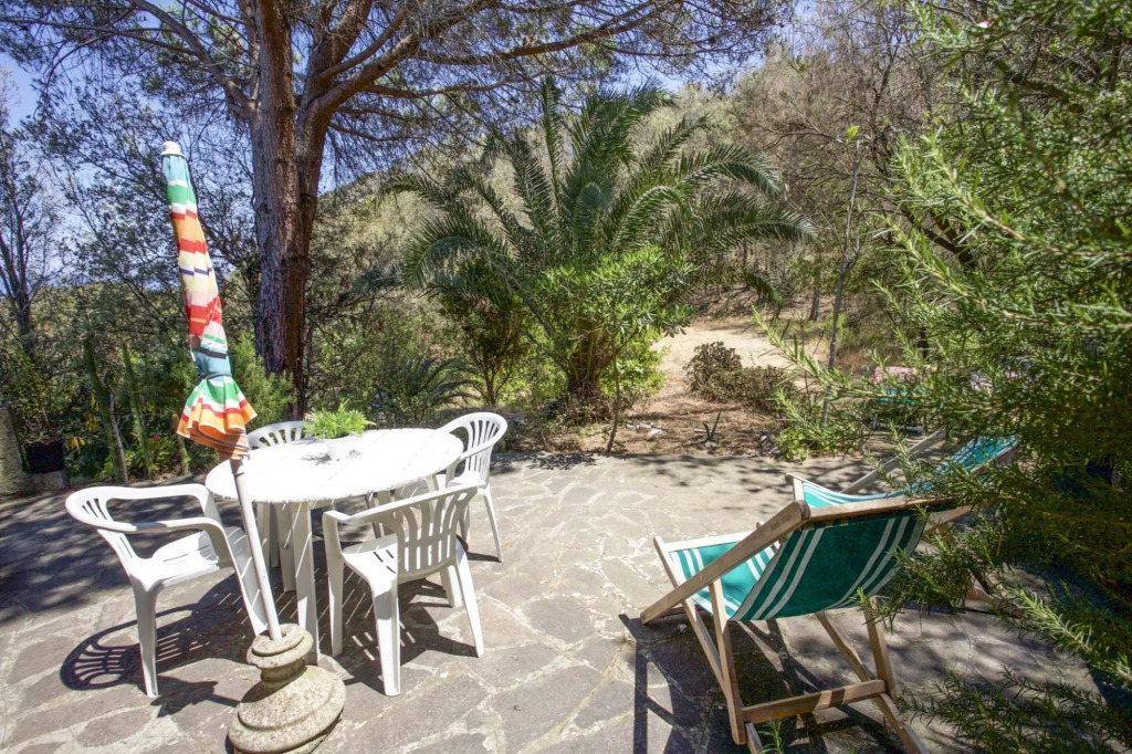 Chalet Seccione 2 - 2/3 beds near the beach (maximum 2 adults + 1 child up to 12 years)-CHALET SECCIONE 2