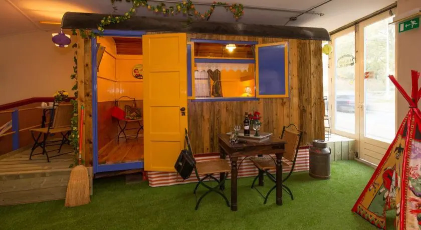 Indoor City Camping Alkmaar