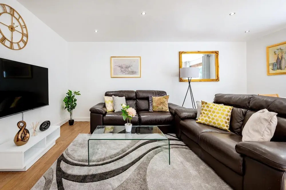 Classic 2 bed Apartment Situated in Mill Hill