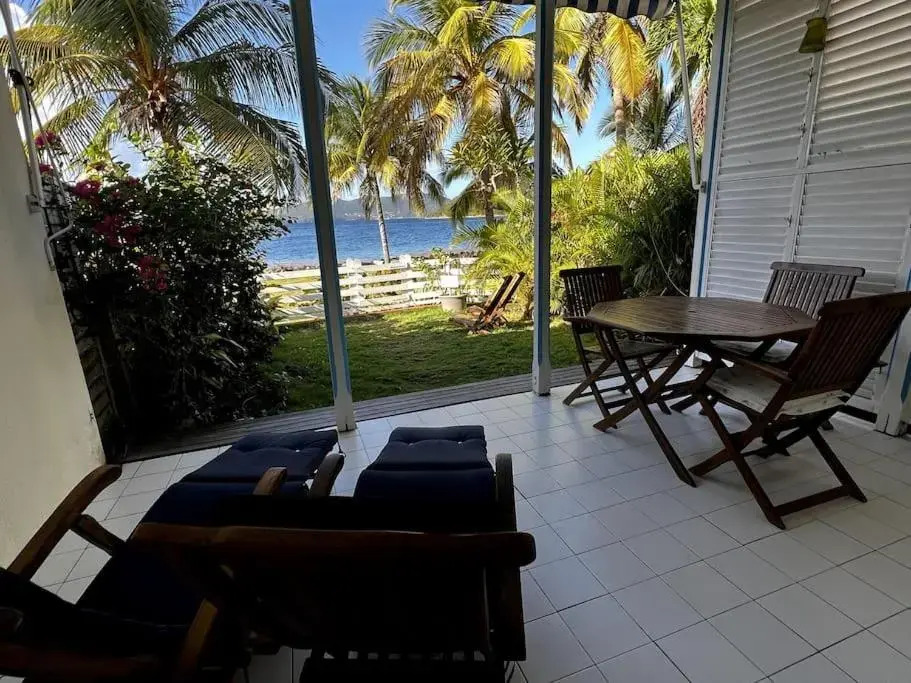 Bungalow Sucrier, les pieds dans leau