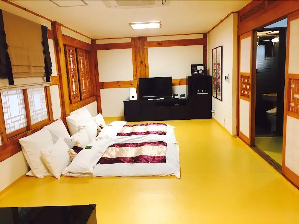 Hanok Stay Namwonyechon