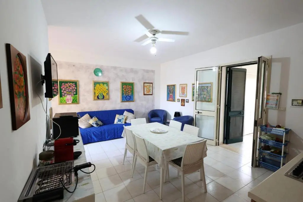 Apartment with 3 bedrooms in Torre Pali with enclosed garden 400 m from the beach