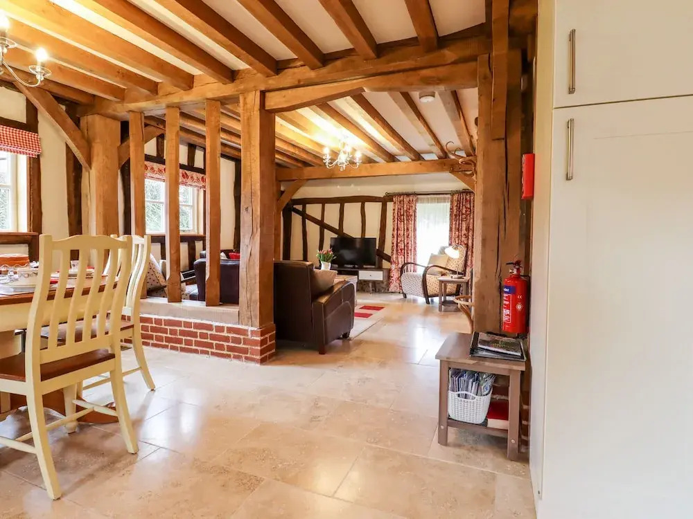 Blackbird Cottage at Boyke Manor