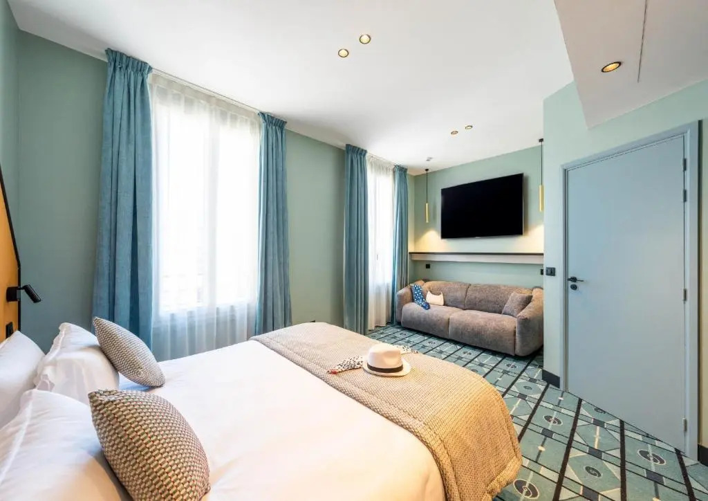 Apartment in Juan-les-pins Near Sandy Beaches
