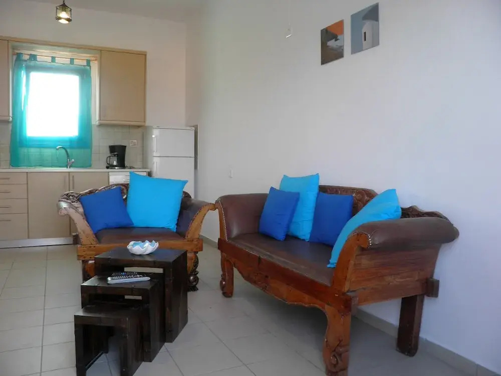 Santorini Traditional Suites