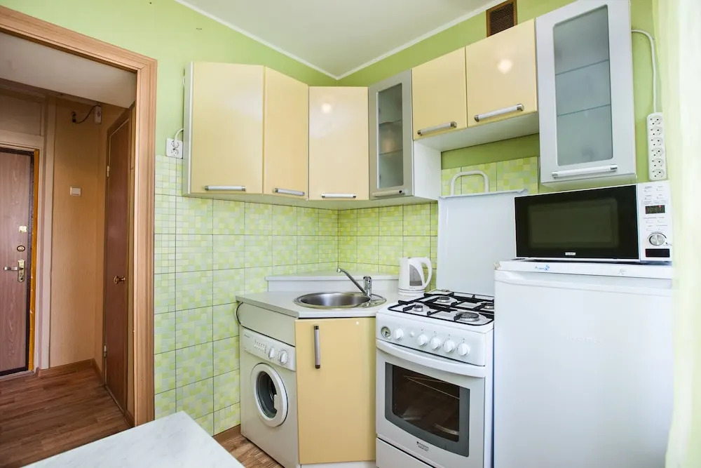 Standard Brusnika Apartment on Eniseyskaya