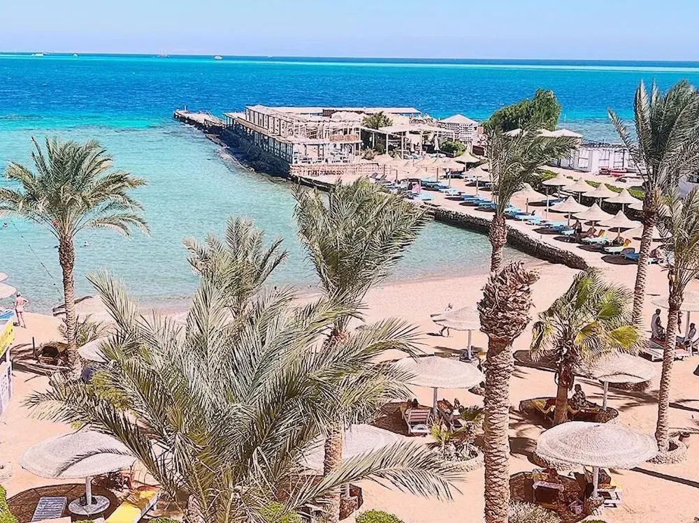Geisum beach hotel
