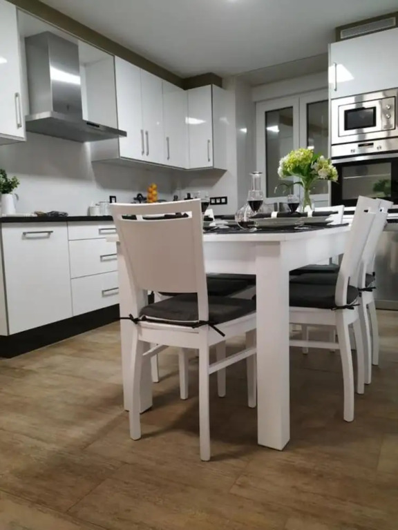 House - 3 Bedrooms - 107788