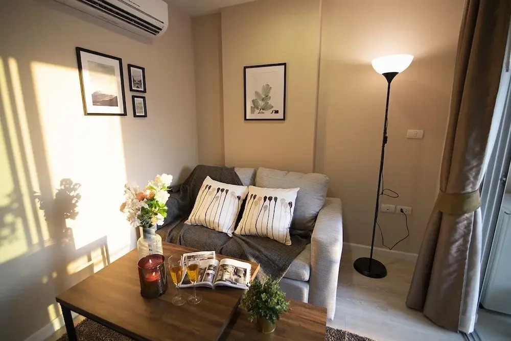 Near BK University Quiet Condo in Rama4 bkb134