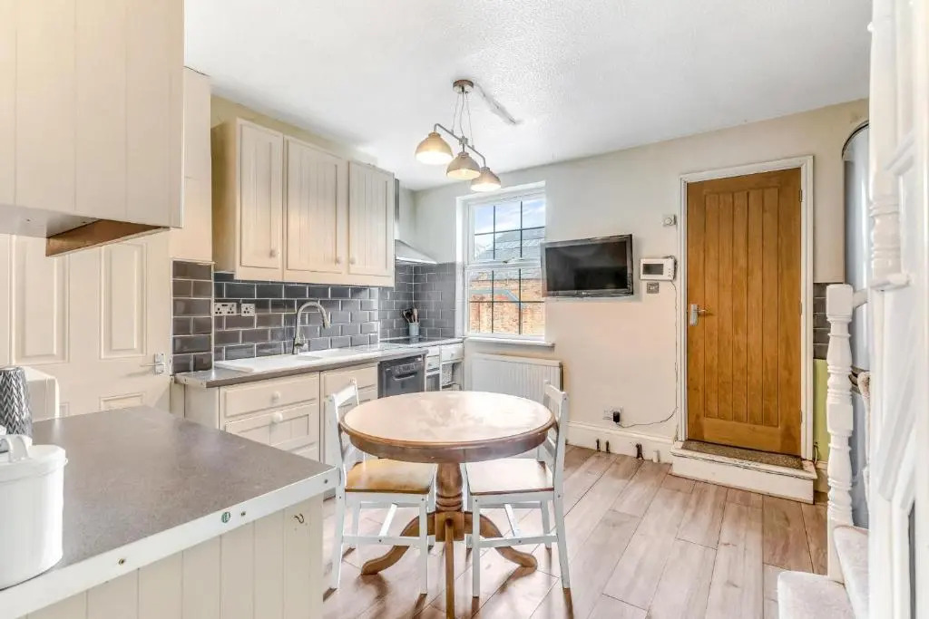 2BD Georgian Duplex City Centre Leicester
