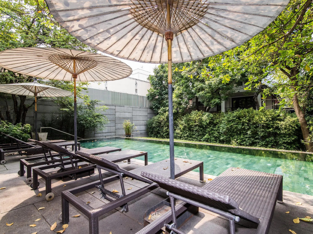 LUXX Langsuan Hotel - SHA Plus