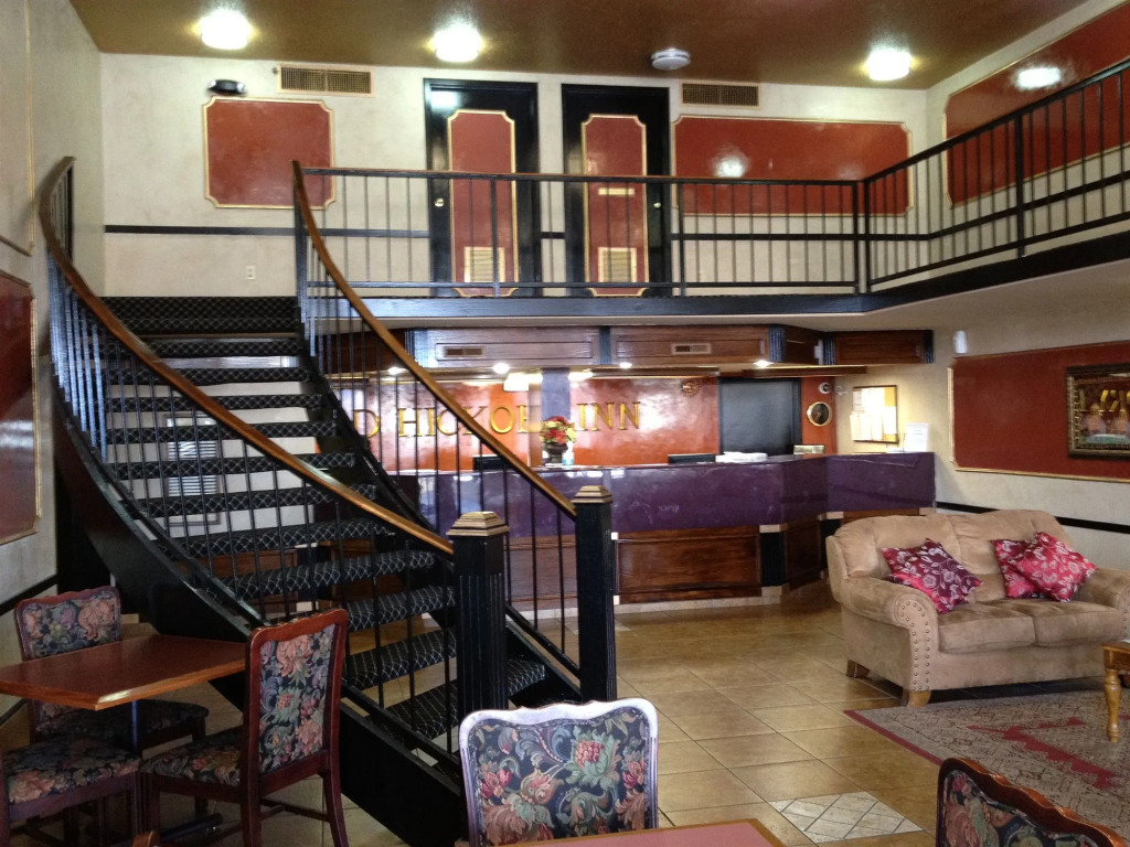 Old Hickory Inn