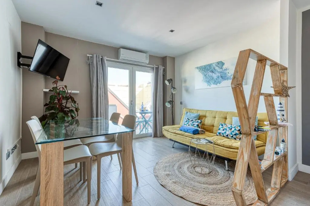 Casita Sunwaves- El 19 De Padre Cueto, Las Canteras