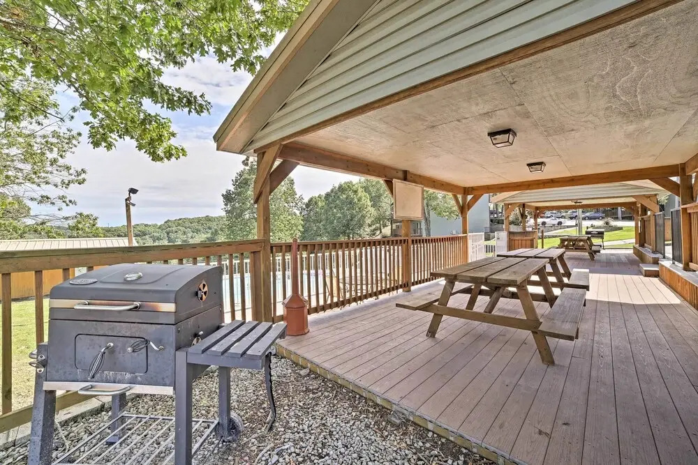 Branson Condo w/ Views - Near Silver Dollar City!
