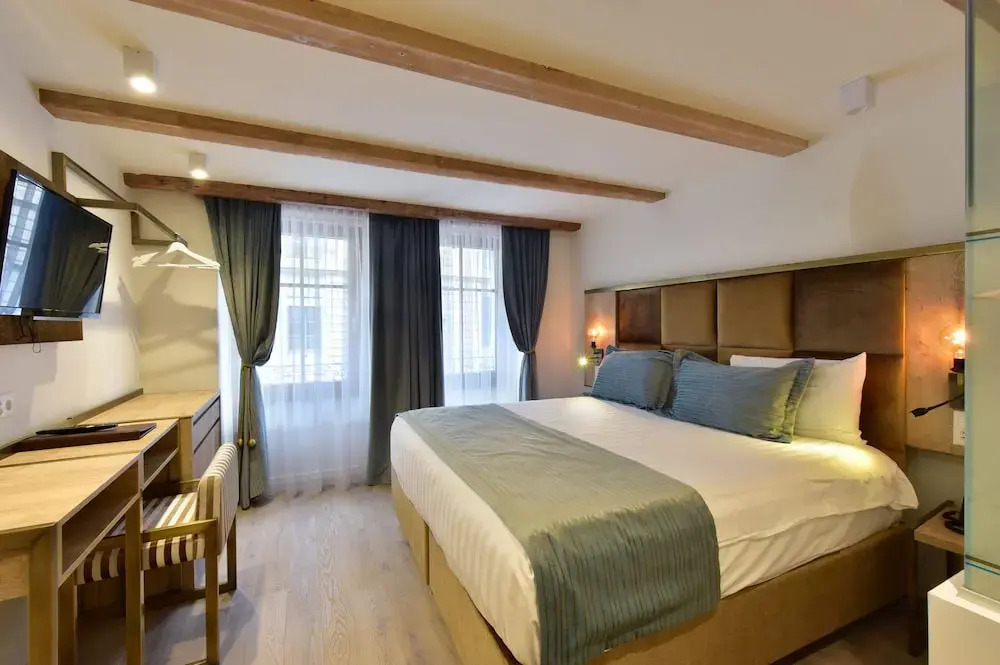 Hôtel Rousseau Plus