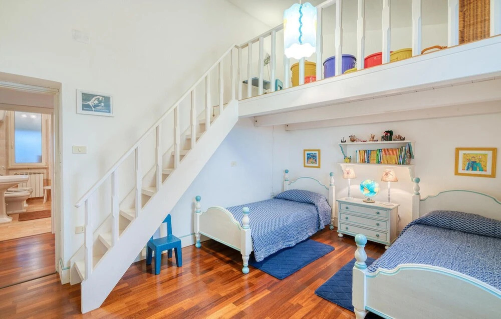 Stunning Home In Montalto Di Castro