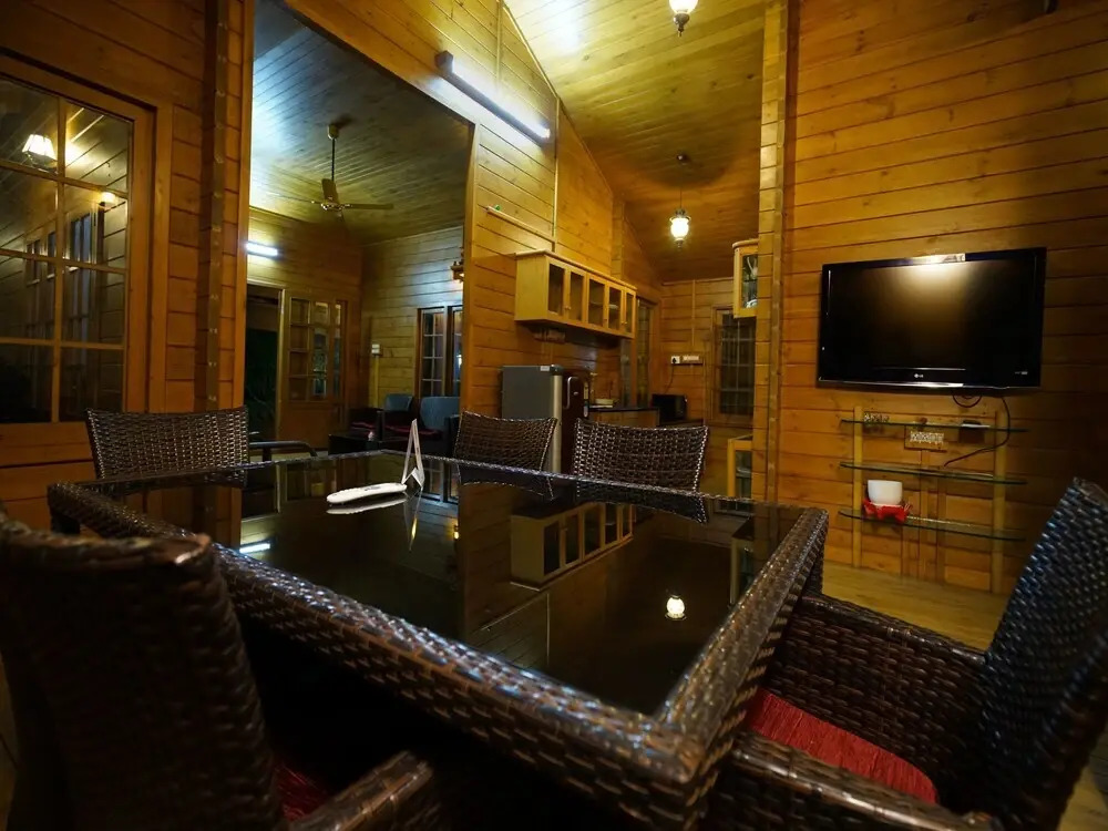 OYO 14514 Home Riverside Cottage Vyttila