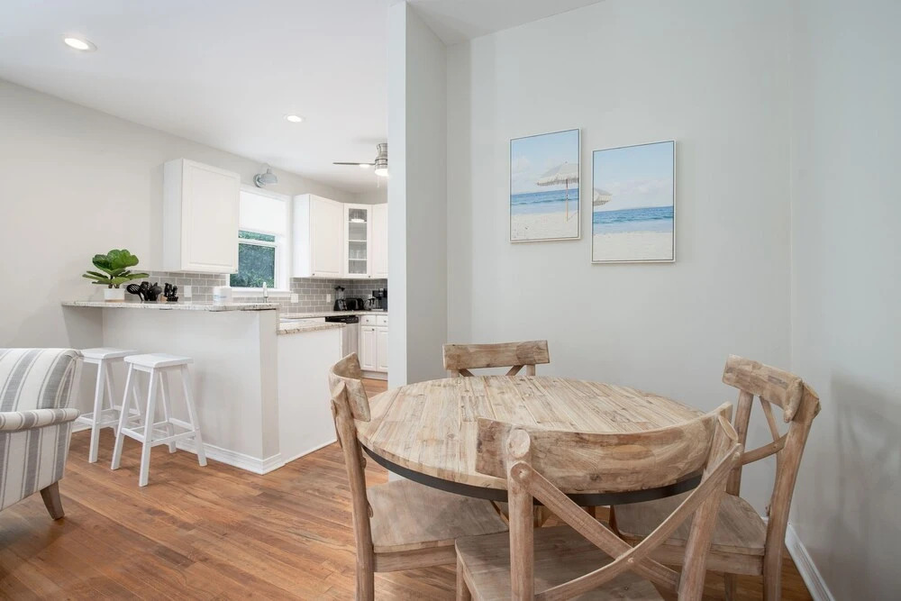 Beachwave Bungalow by Avantstay Pet Friendly, Close to Beach!