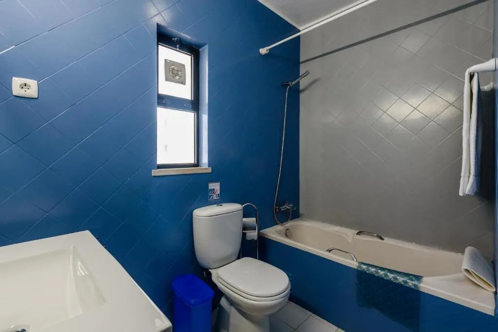 Villa Protea - 5 bedroom, beach, air-con, wifi