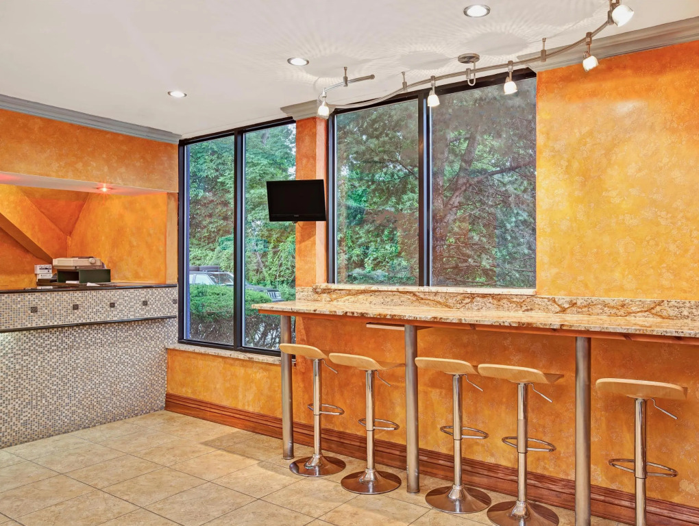 Days Inn by Wyndham Nanuet / Spring Valley