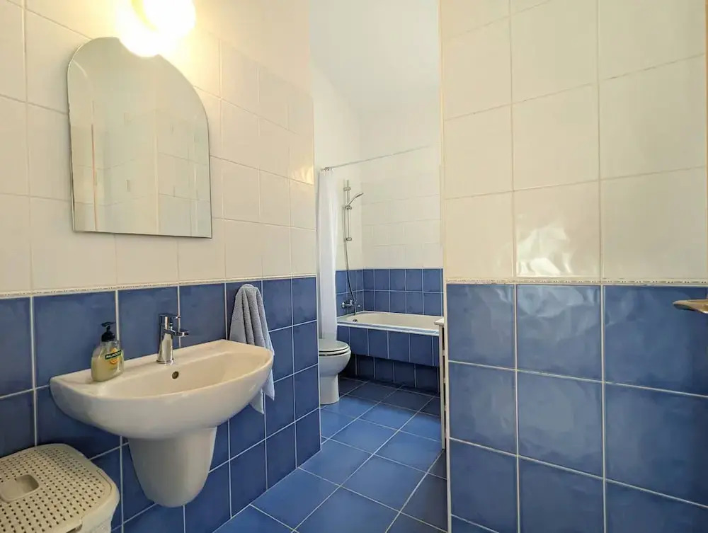 Blue Estia Villa - Pool, Wifi, Summer Breeze