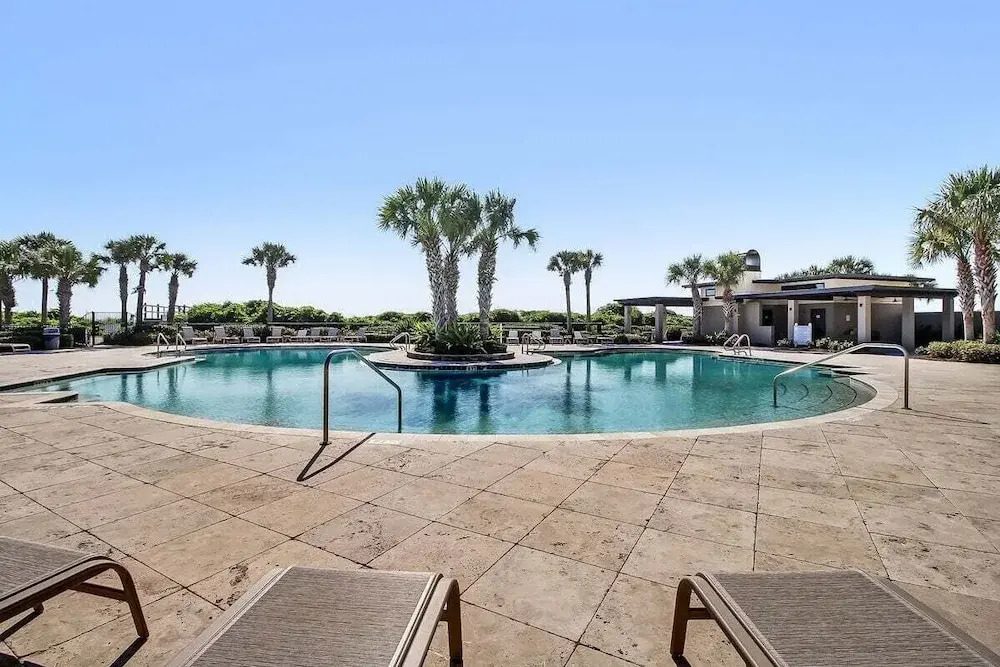 Lovely Amelia Island Condo With Pool, W/D & Central AC