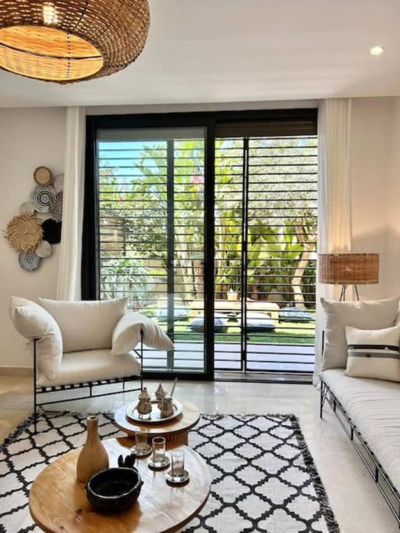 Villa contemporaine S3 piscine lumiere La Marsa