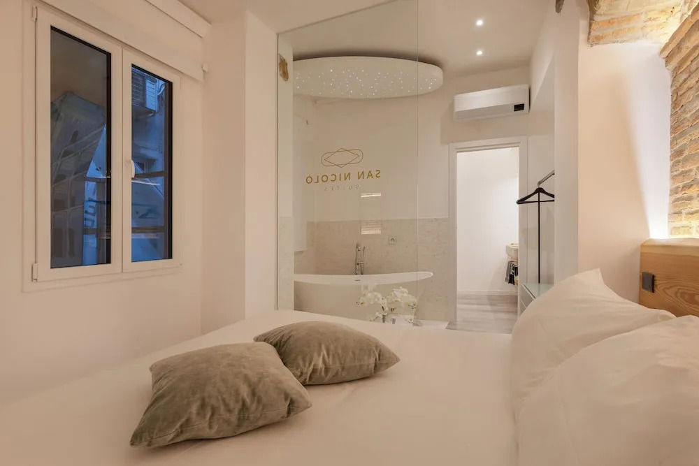 San Nicolò Suites