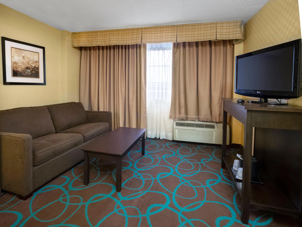 Holiday Inn Niagara Falls State Park Entry by IHG