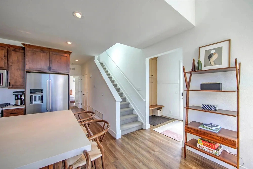 Luxury WP Mtn Cabin, Free Shuttle, Views & Garage