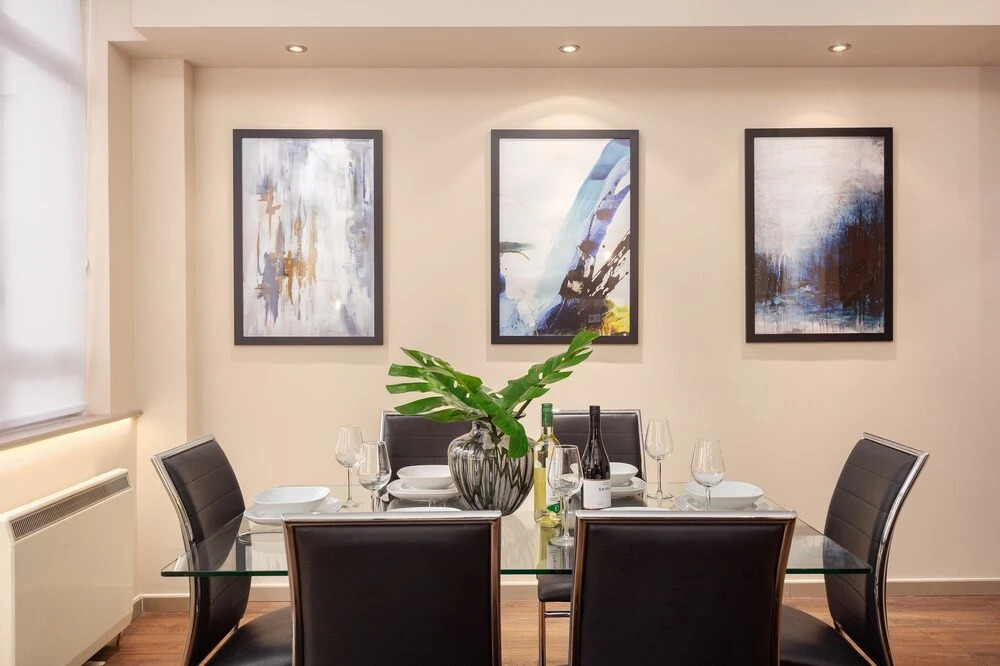 Luxurious Lawrence House Serviced Apartment
