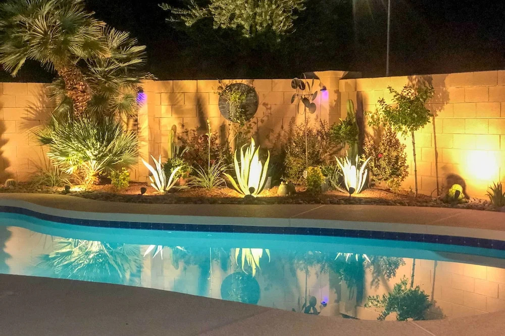 Elegant Peoria Home: Pool, Putting Green, Fire Pit