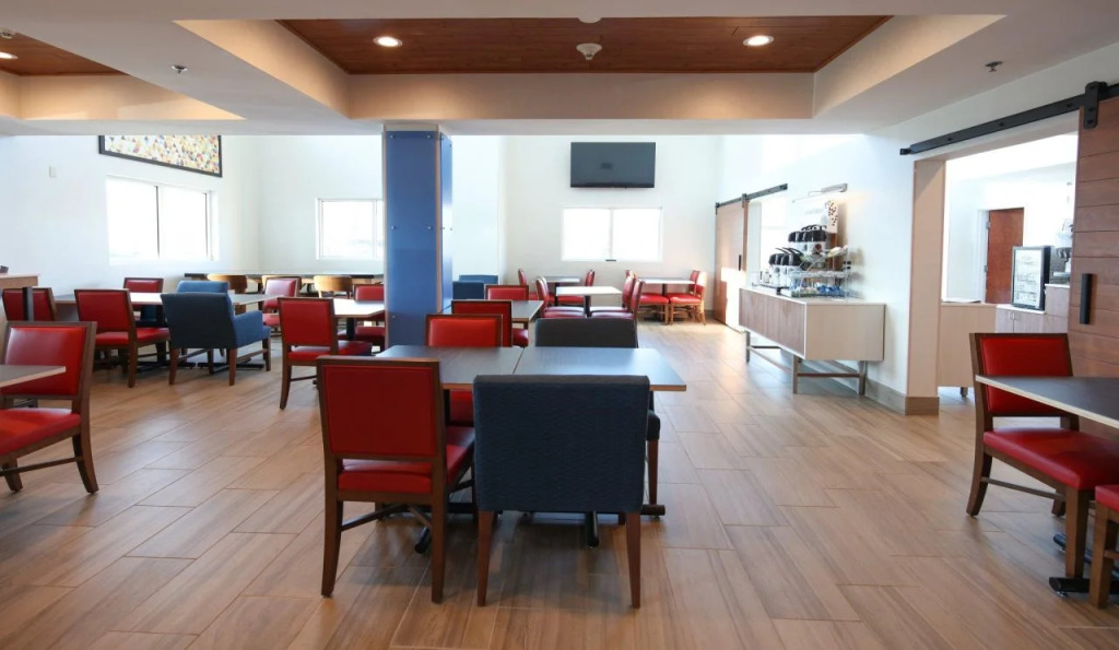Holiday Inn Express Hotel & Suites Cincinnati Southeast Newport by IHG